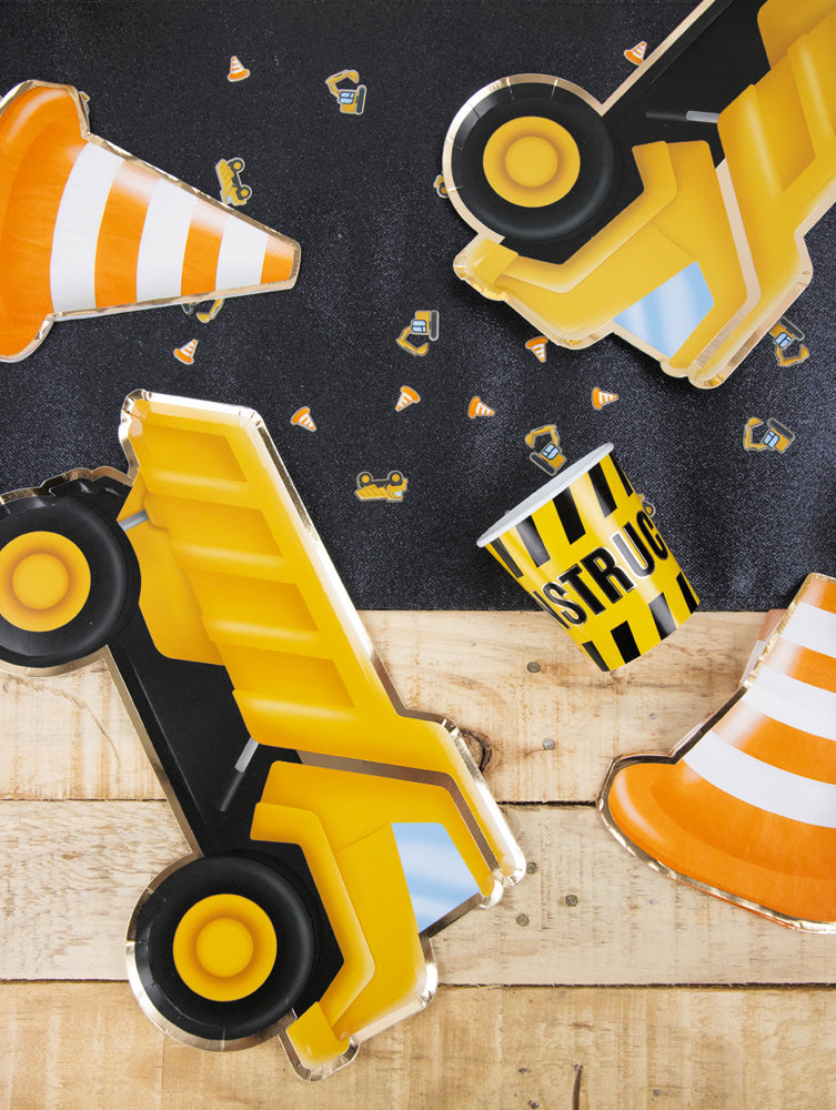 Papīra šķīvji - būvdarbu mašīnas forma (x8)