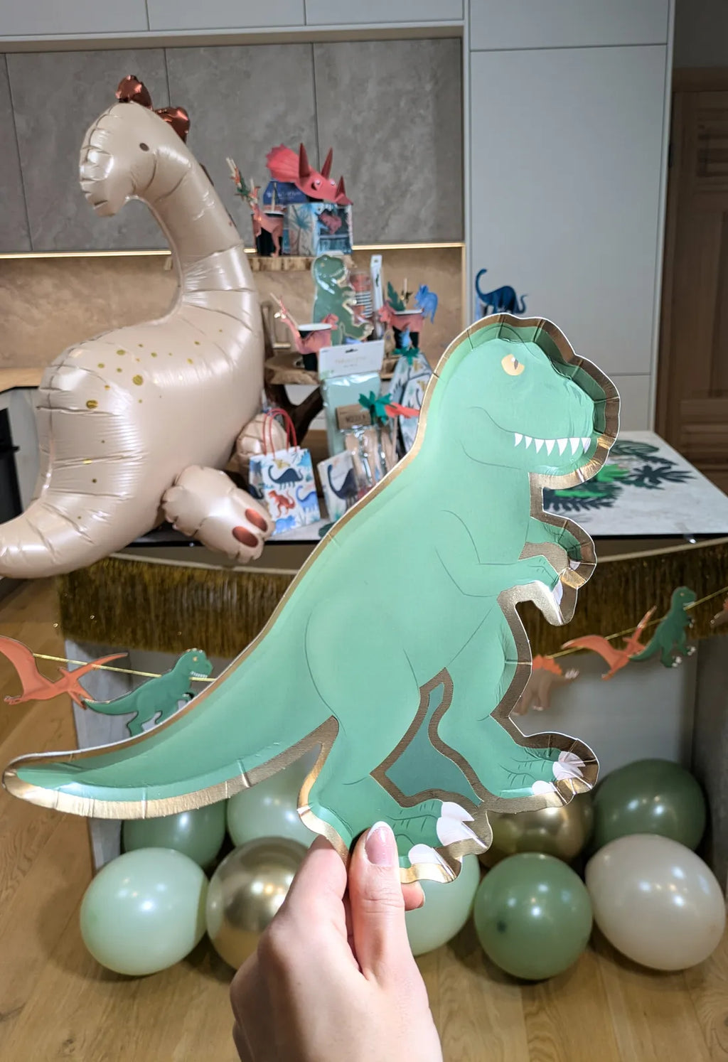Dinozauri - lielā kaste