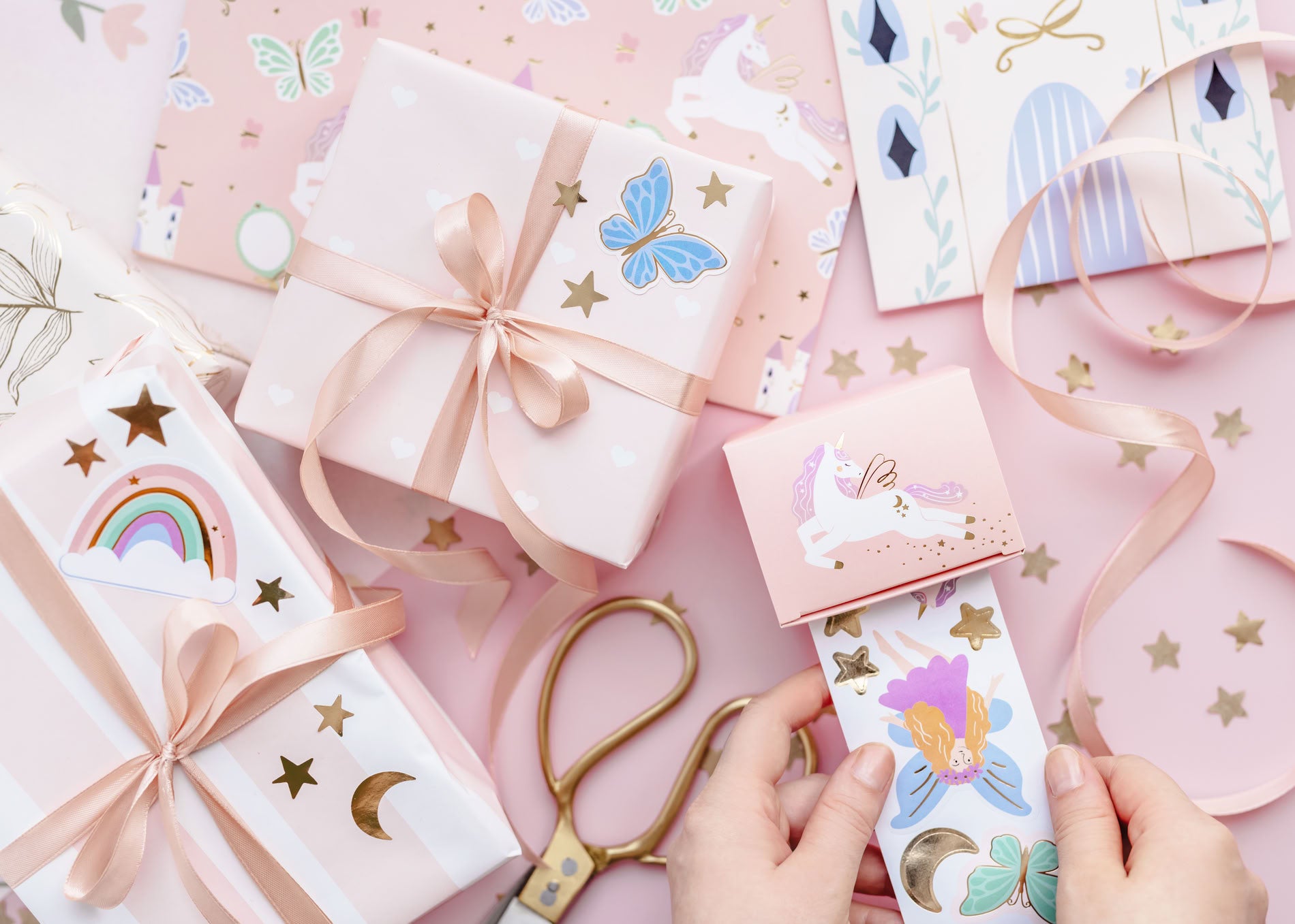 Uzlīmes - vienradžu tematikā