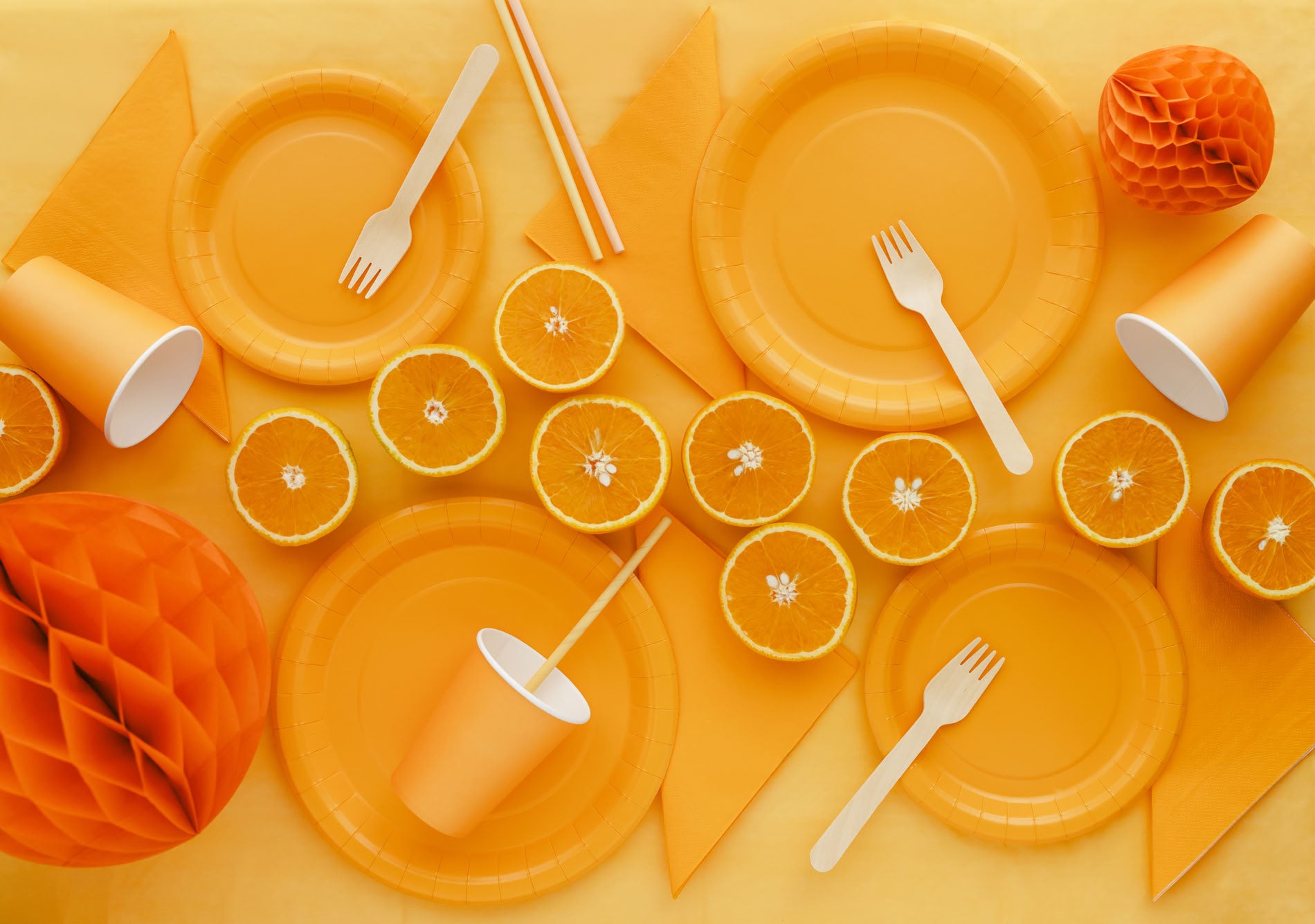 Galdauts - gaiši oranžā krāsā