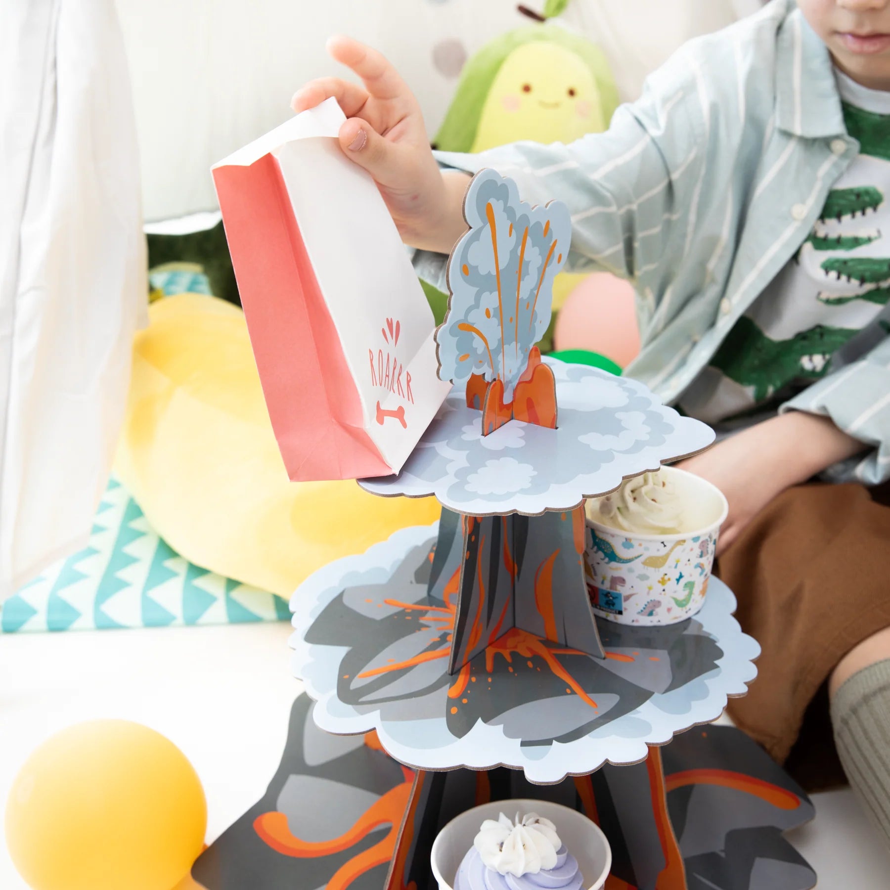 Kēksiņu statīvs - vulkāns